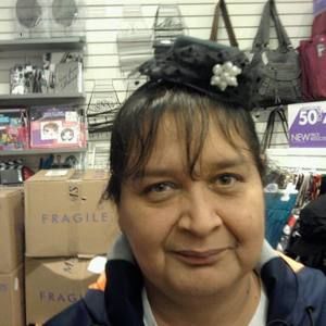 Meet your Posher, Reyes